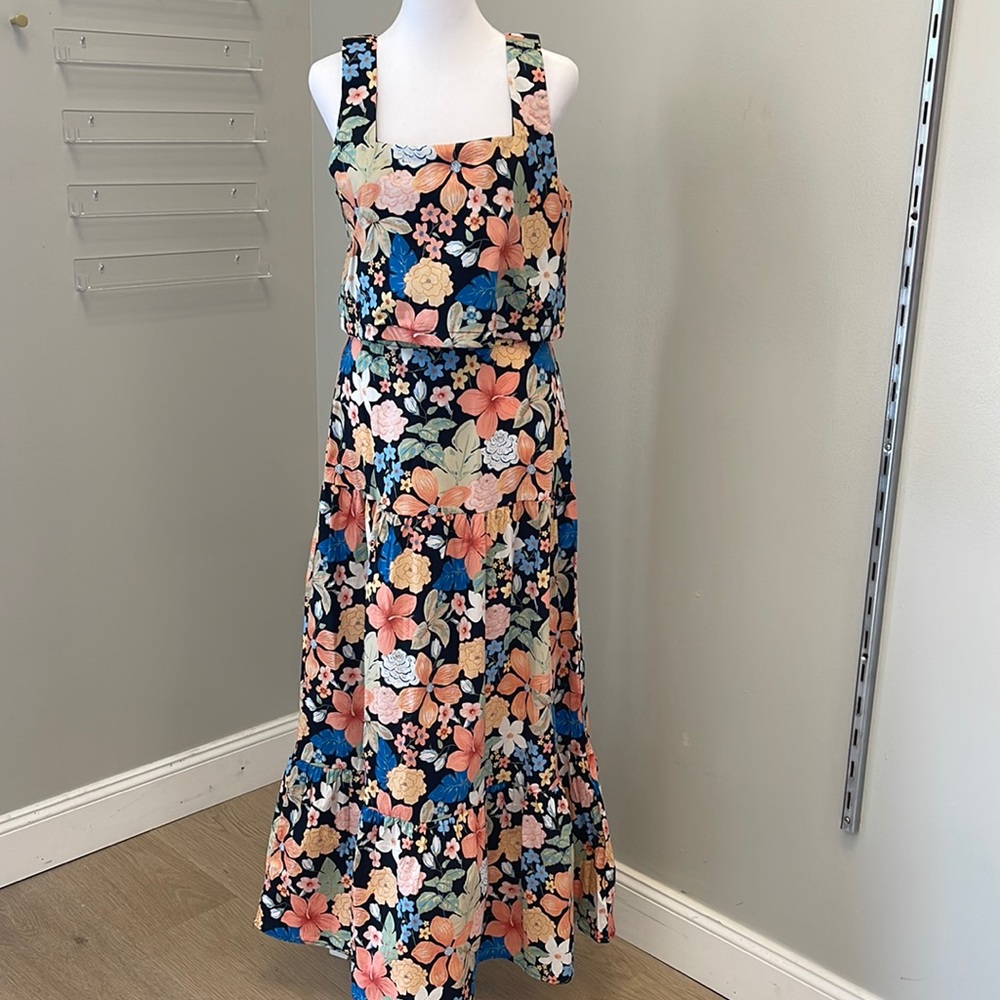 Floral Sleeveless Maxi Dress
